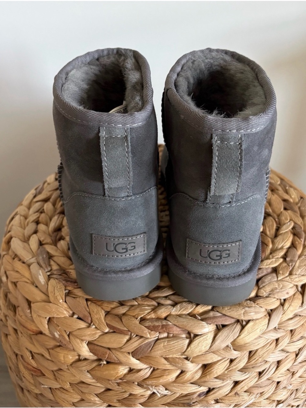 UGG Kids Short Shearling Boots in Gray